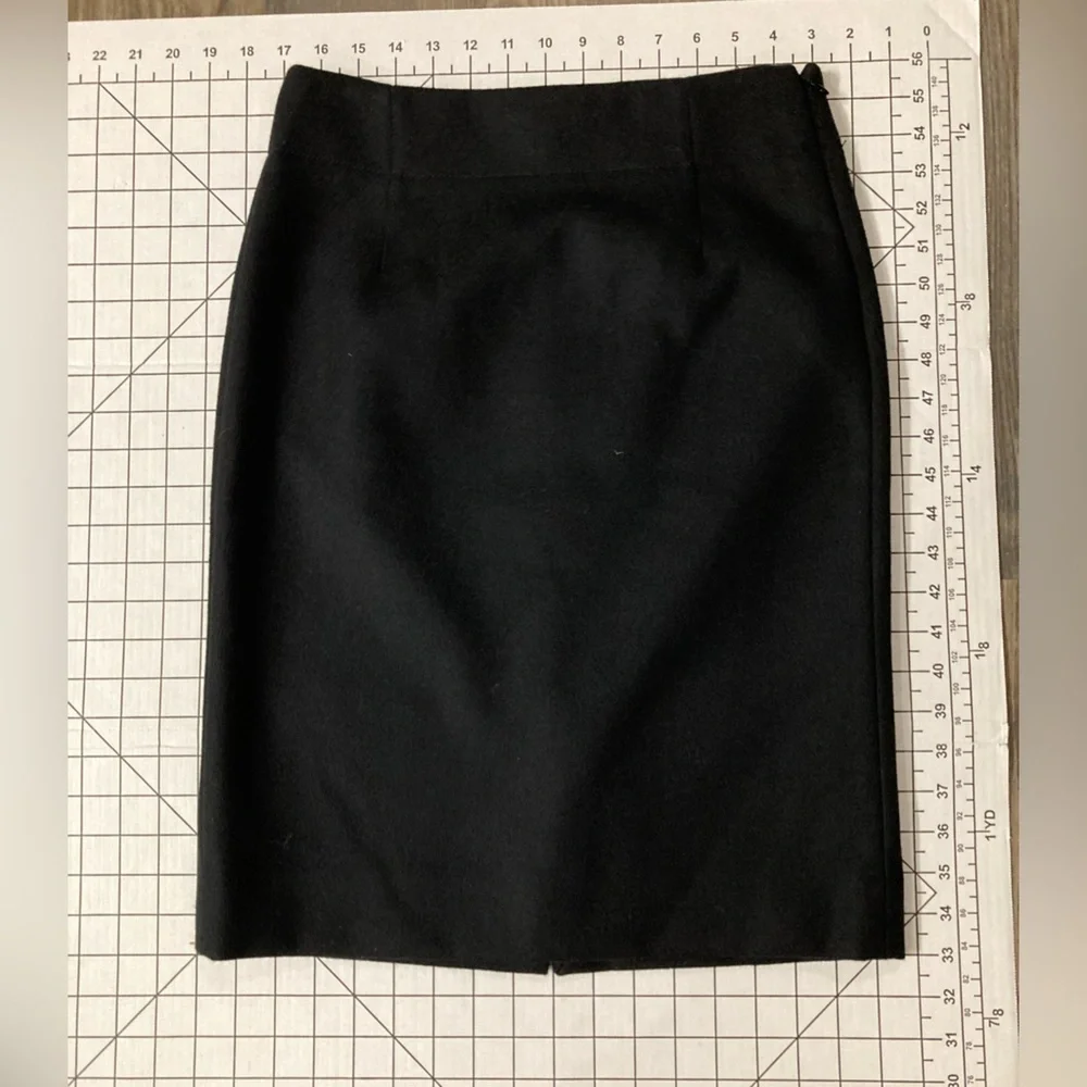J.‎ Crew Women’s Size 0 Black Wool Midi Skirt